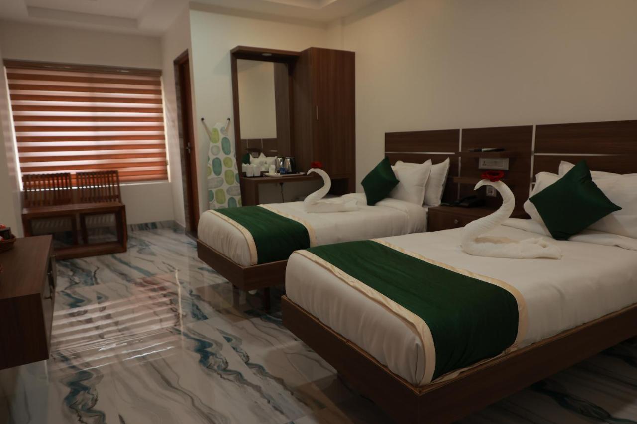 Delano Residency Otel Kaliyal Dış mekan fotoğraf