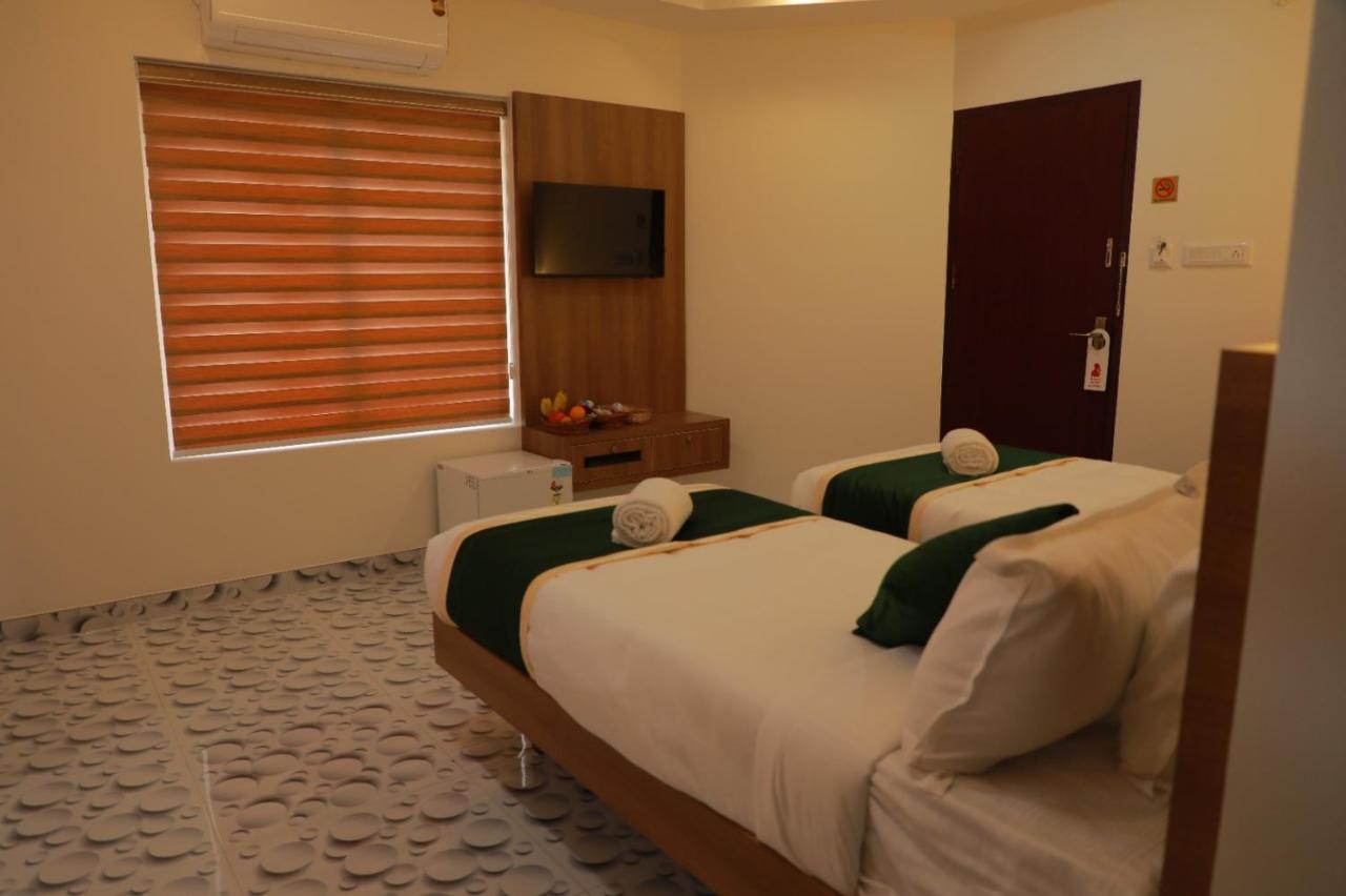 Delano Residency Otel Kaliyal Dış mekan fotoğraf